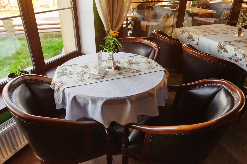 Hotel Zolota Pidkova Kozlin Eksteriør billede
